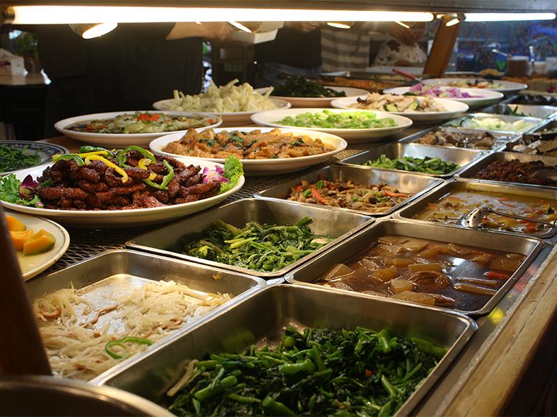 宜蘭菩提寺-疫情期間提供經濟拮据人士免費的【彌陀餐】