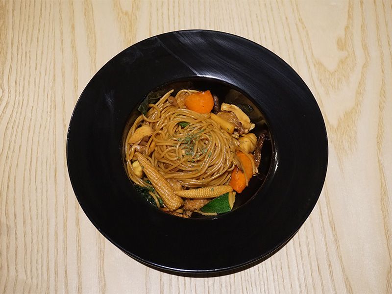 塔香杯汁猴菇義麵-五辛素