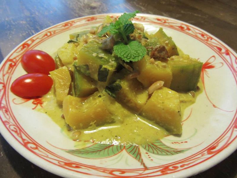 招牌南瓜炒鳳梨